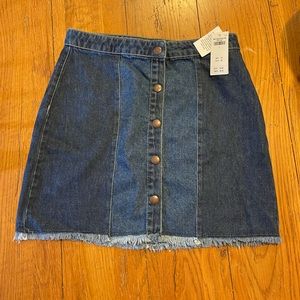 Hollister mini skirt